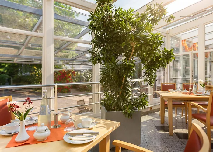 Hotel Boerdehof, Direkt An Der A2 & A14, Mit Restaurant