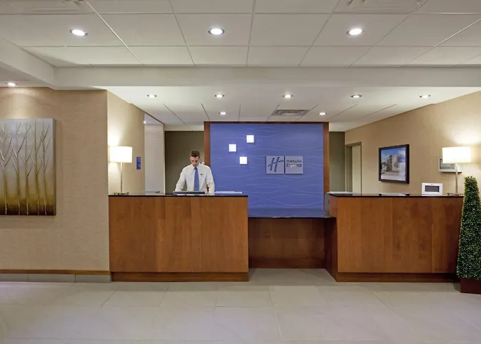 Holiday Inn Express Hotel & Suites Saint - Hyacinthe By Ihg