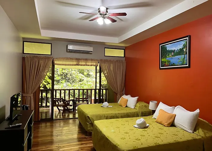 Hotel El Bambu
