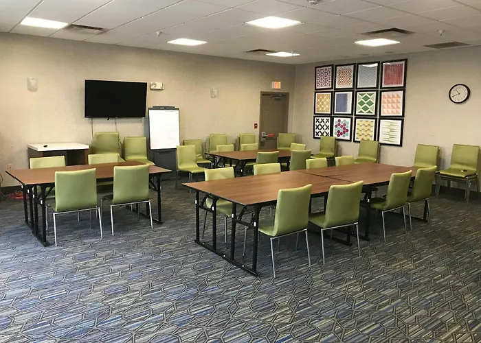 Holiday Inn Express Hotel & Suites Maryville By Ihg