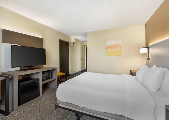 Comfort Inn & Suites Butler