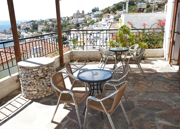 Kastro Hotel