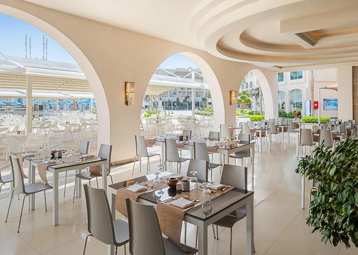 Pickalbatros White Beach Resort - Hurghada