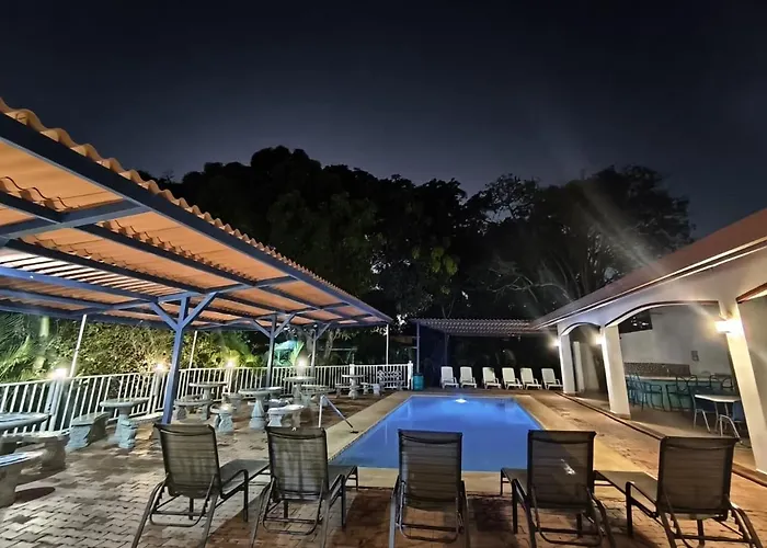 Las Catalinas Coronado