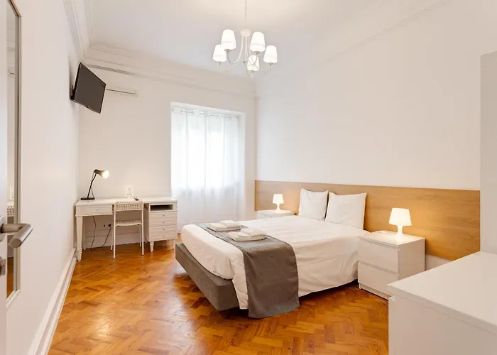 Home Out Rooms & Apartments