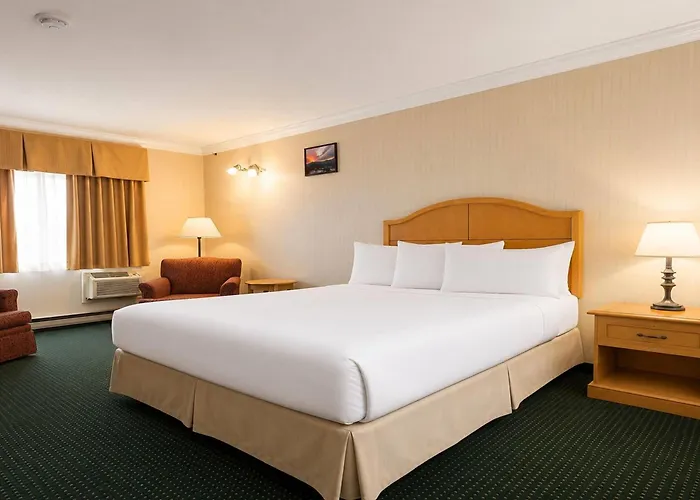 Travelodge By Wyndam Chetwynd