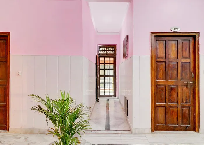 Hotel O Laxmi Yellow Guest House