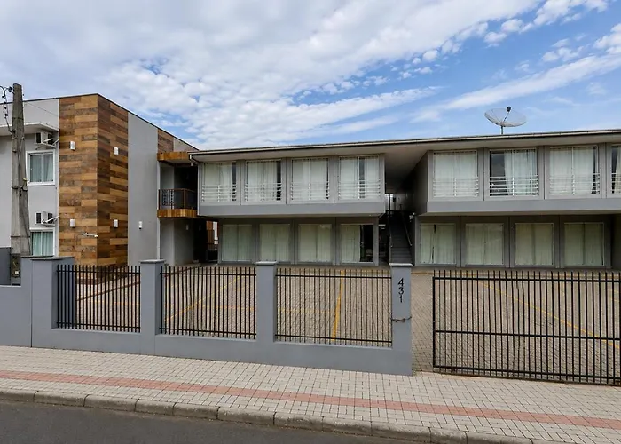 Casa Olinda Estúdios e Suítes com Piscina e Churrasqueira ART