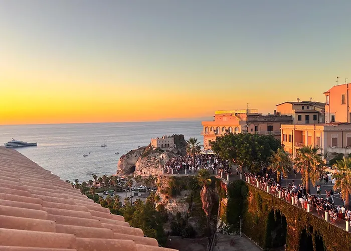 B&B Island Tropea -Sea View Rooms & Suites-