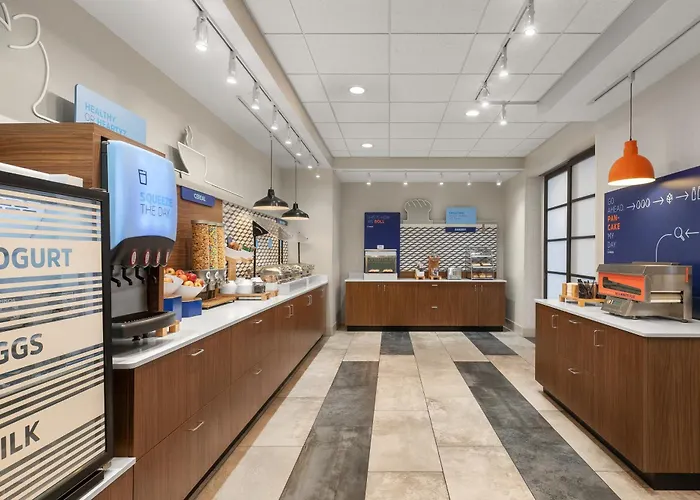 Holiday Inn Express & Suites - Staunton By Ihg