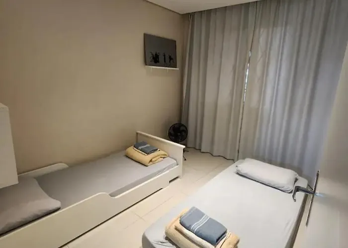 Apartamento Tranquilo Próximo ao Aeroporto. Sem taxa de limpeza