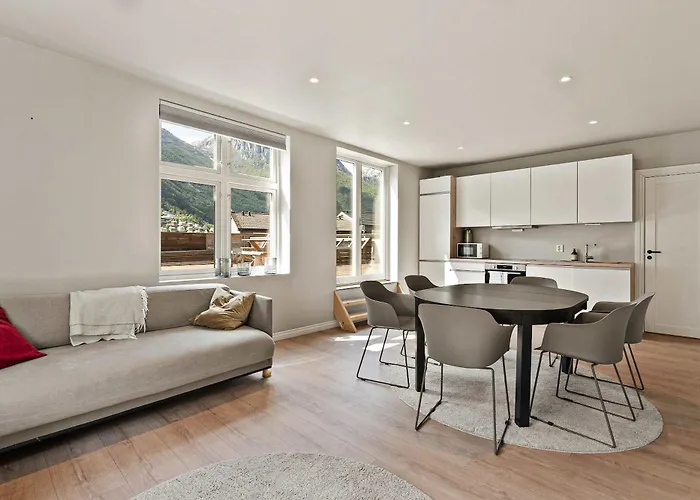 Odda Apartments - 2Br & 3Br - Parking - T32