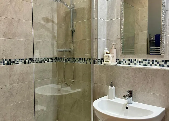 #Huge Master Suite #Self Check In #Very Central!!!