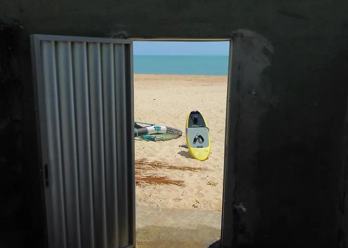 De Olho no Mar A única pousada de frente para o mar em Paracuru