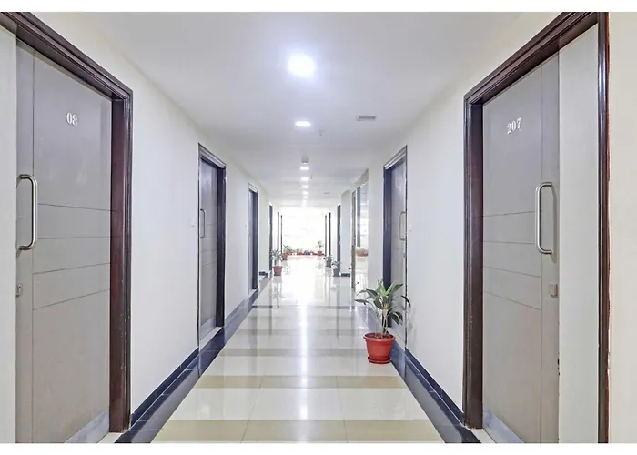 Townhouse Secunderabad Near Paradise Metro Station