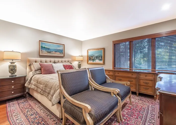 Townhouse Art Gallery In Mammoth'S Best Location