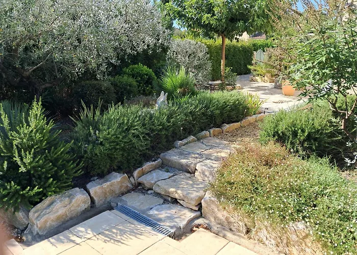 Gite Neuf " L'Oustaou Du Clos "Classe 2 Etoiles A Vaison La Romaine
