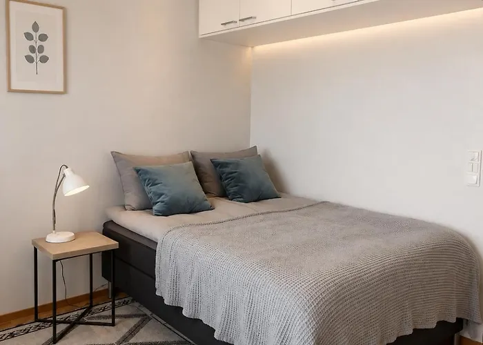 Sunstar Apartments