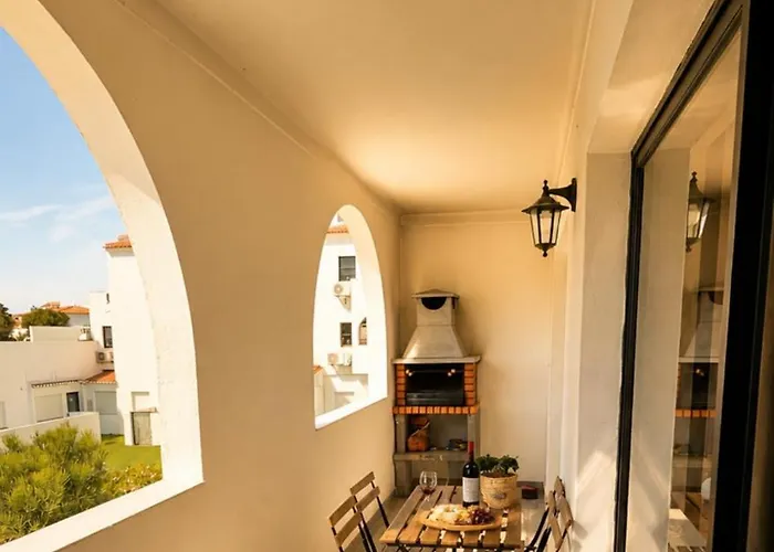 Enjoy Pool, Beach And More At This Nice 2Bedroom Apartment Only 3 Minutes From Mareta'S Beach