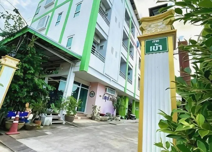 The Linux Garden Hotel