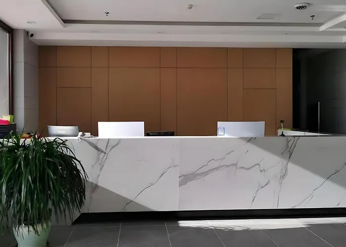 Greentree Inn Express Liaoning Jinzhou Bijia Mountain