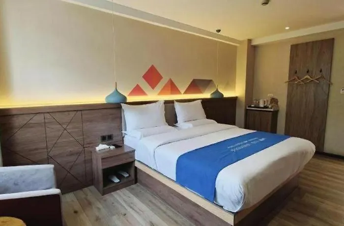Borrman Hotel Yuxi Yuxing Road