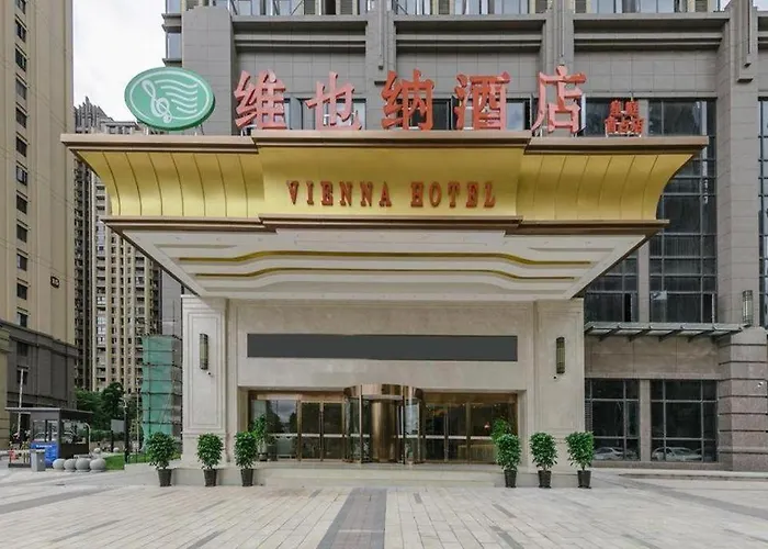 Vienna Hotel Fuzhou Changle Shouzhan Hangcheng Metro Station