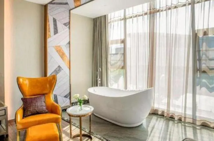 Tomeet Hotel