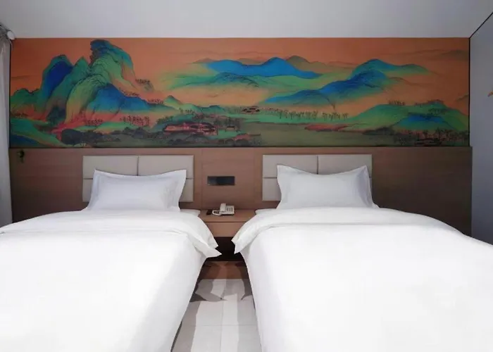 Shell Hotel Kaifeng Jin'An Road Bianxihu Wanda Plaza