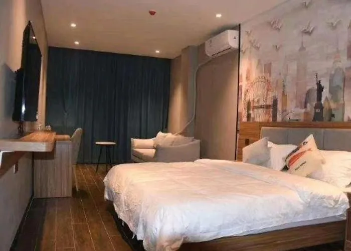 Shell Hotel Kaifeng Jin'An Road Bianxihu Wanda Plaza