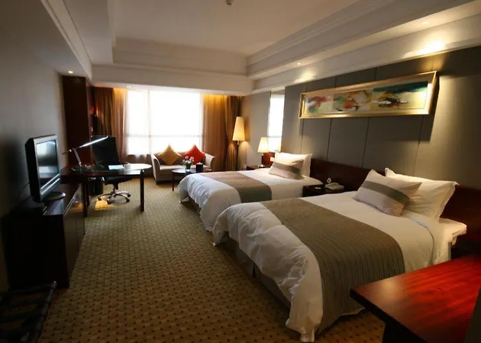 Zhangjiagang Guomao Hotel