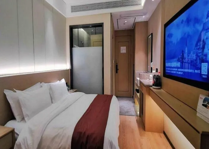 Gya Hotel Jurong England International