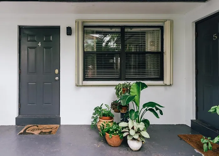 Studio In Pompano Beach Two Blocks From The Ocean