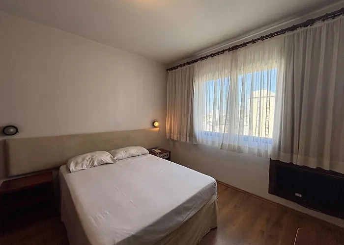 ENB1098 - Centro de SBC, com AC em um Flat hotel para até 3 pp