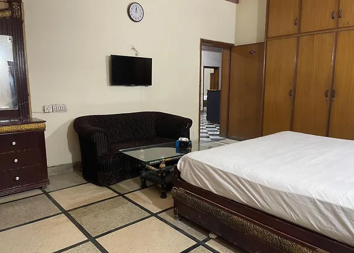 New Moon Soon Hotel