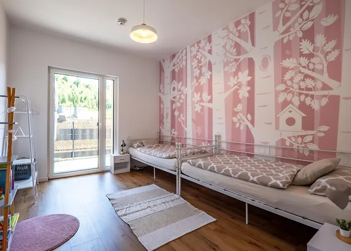 Ferienwohnung Maison Confortable mit Sonnenterrasse und Garten, Bad Ems, Koblenz, Montabaur, Wandern, Radfahren, Mountanbiketouren