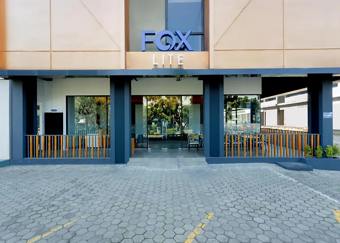 Fox Lite Hotel Cikarang