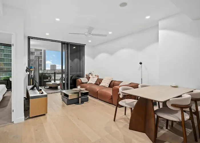 Queen'S Wharf Apartments