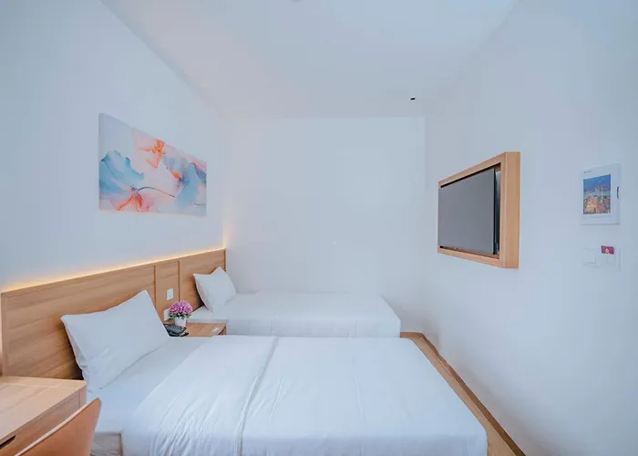 Rosalie Quang Binh Hotel