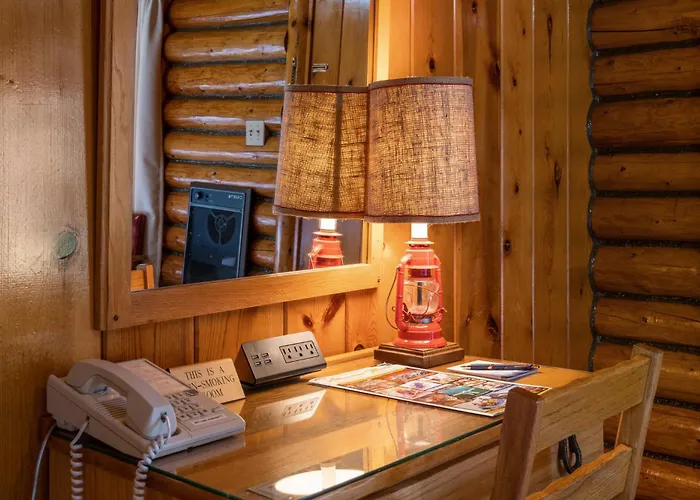 El Western Cabins & Lodges