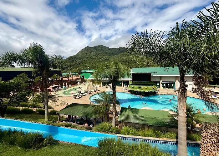 Apartamento para 6 pessoas no Capivari Eco Resort