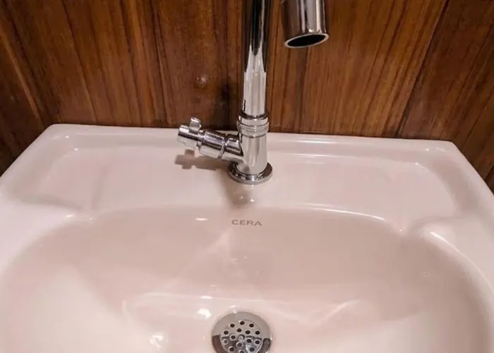 Hotel Meerut International