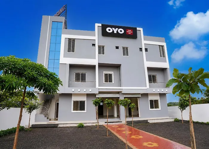 Hotel O Sawangi Inn