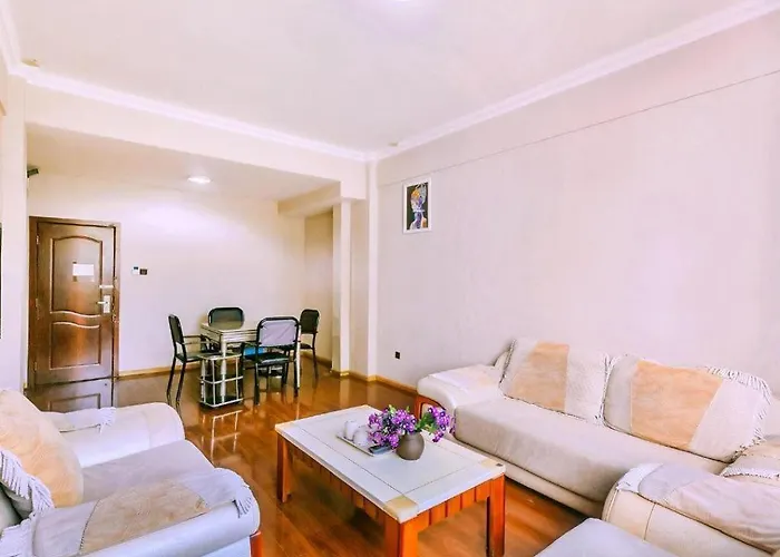 Tengchong Feng Guang Hotel
