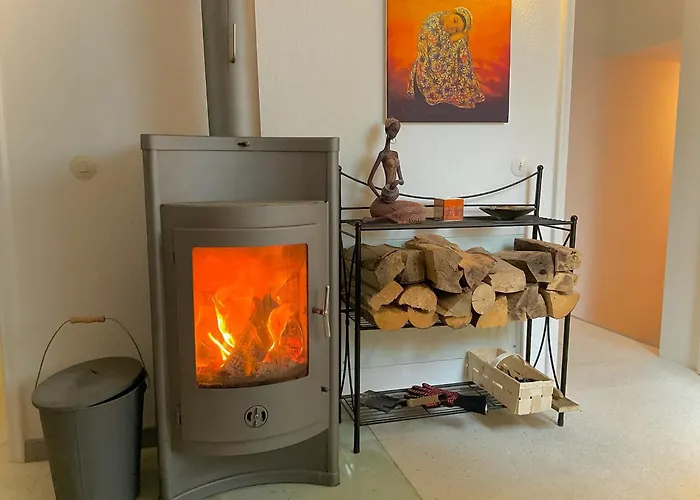 Goldregen - Mitten im Wald, Ruhe und Komfort, Holzofen