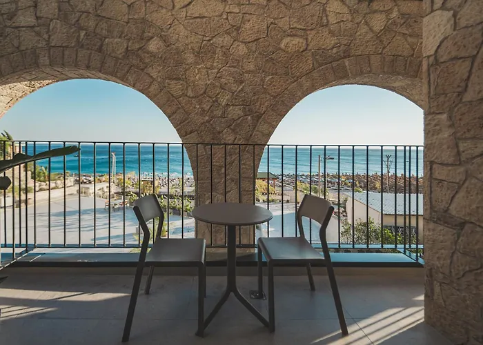 Avaris Hotel