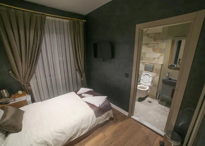 Sosyete Otel