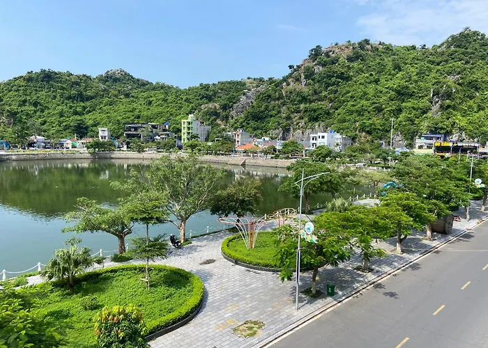 Anh Nhu Hostel & Restaurant Cat Ba