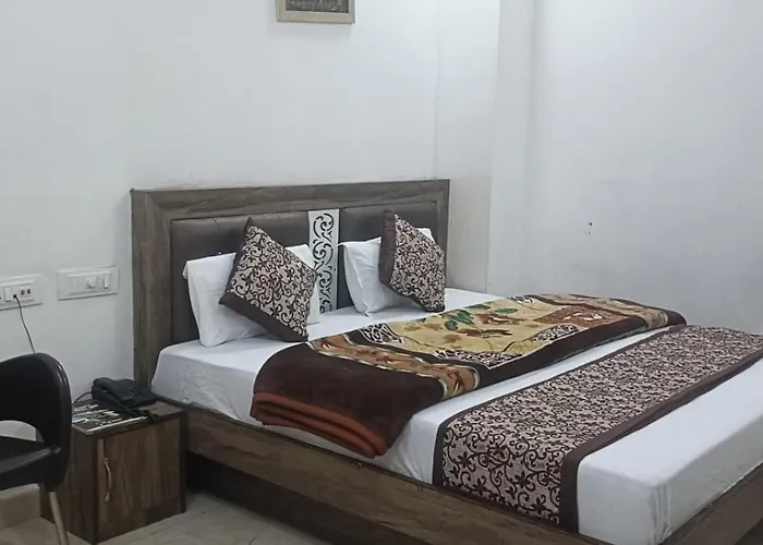 Hhr Stay Near Golden Temple
