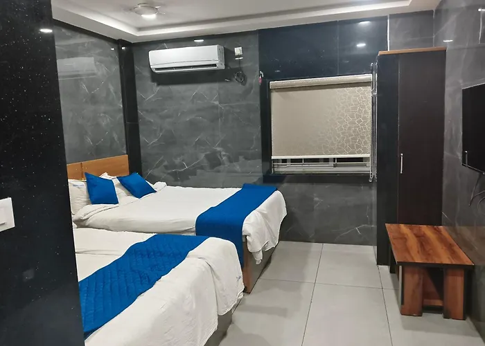 Hotel Madhavi Prime